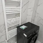 2 Apartment *